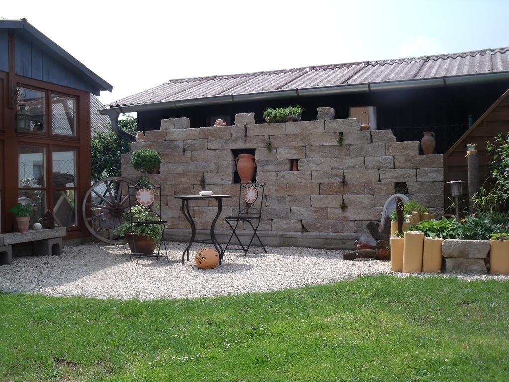 Zetzl Apartment *