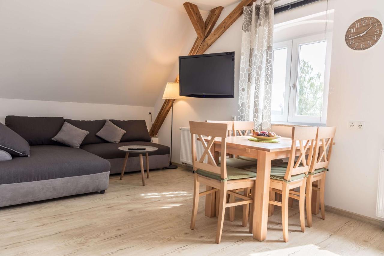 Zetzl Apartment